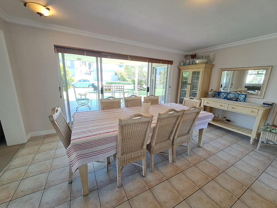 6 Bedroom Property for Sale in Greenways Golf Estate Western Cape